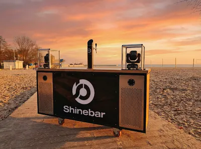 Shinebar® – mobilny bar eventowy